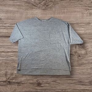 ⭐️Dex Gray Crew Neck Raw Edge Sweater With Peatls Embellisments Size L